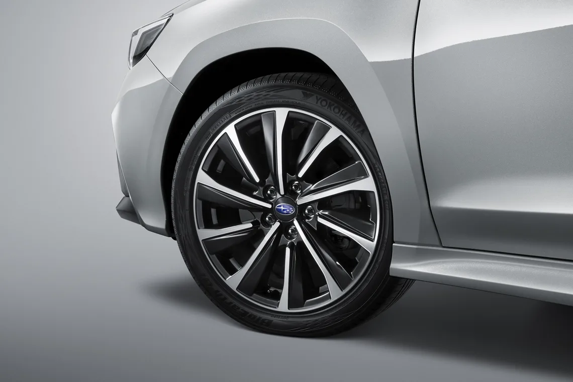 18" Aluminium Alloy Wheels