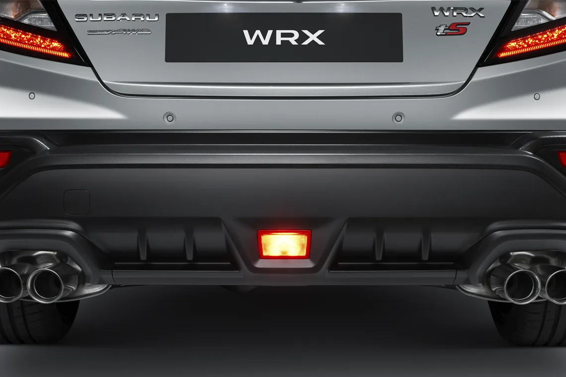 Front & Rear Outlets